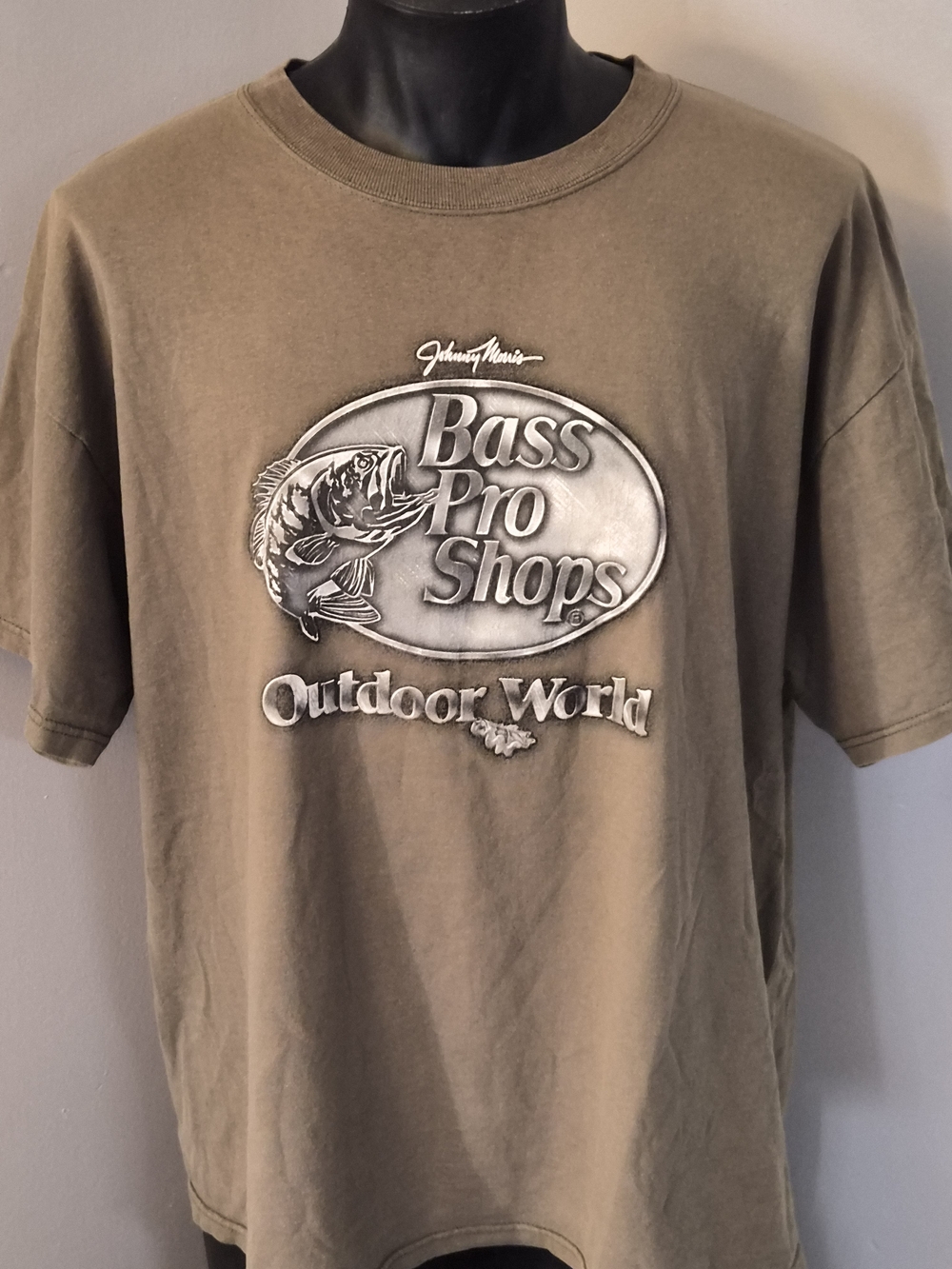Johnny Morris Bass Pro Shops Outdoor World Graphic T-Shirt XL Brown